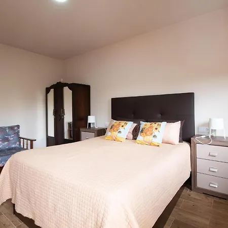 3 Bedroom In * Arnoia